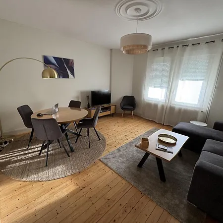Avec Bureau Et Parking Privé *
