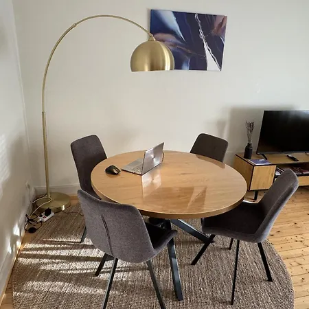 Avec Bureau Et Parking Privé *