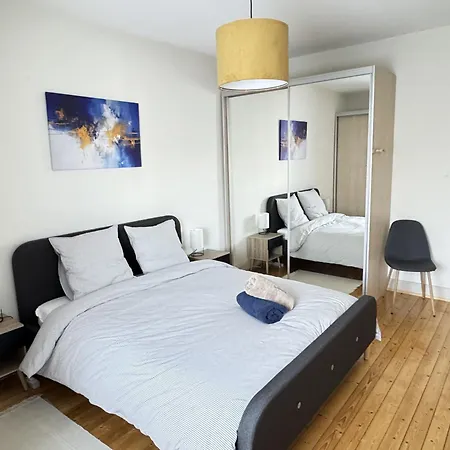 Avec Bureau Et Parking Privé Appartement